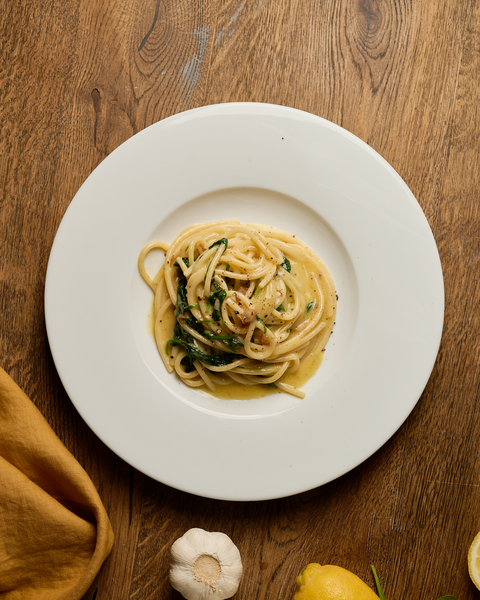 SPAGHETTI MED SPENAT, VITLÖK & CITRON